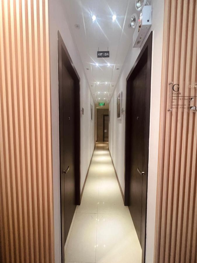 Oxy Suites G-03 At Shop House Meisterstadt Pollux Habibie Batam Esterno foto